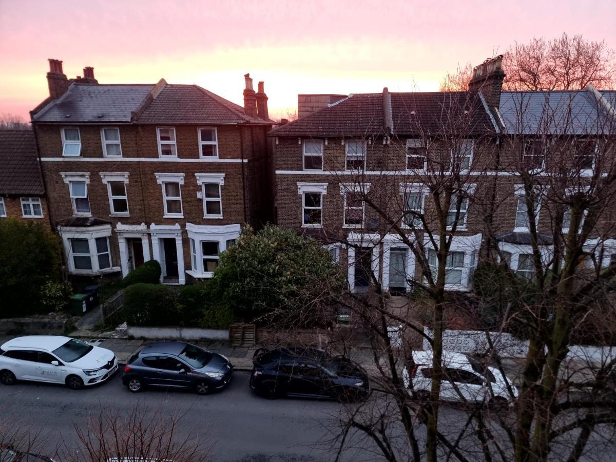 Stylish-Brockley-Entire Place Apartment London Luaran gambar
