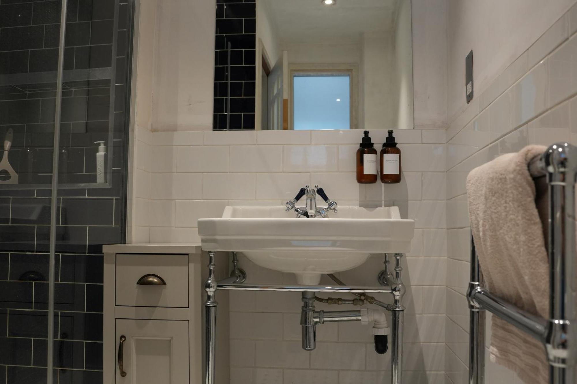 Stylish-Brockley-Entire Place Apartment London Luaran gambar